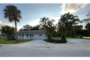 423 State Street, NORTH FORT MYERS, FL 33903 Sold 11/28/23