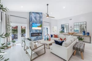 1262 Silverstrand Drive, NAPLES, FL 34110 Sold 12/29/23