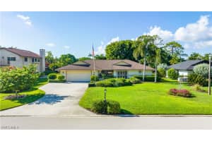 2421 Kings Lake Boulevard, NAPLES, FL 34112 Sold 01/25/24