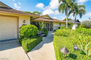 2421 Kings Lake Boulevard, NAPLES, FL 34112 Sold 01/25/24