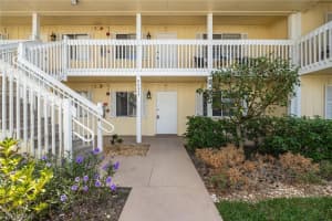 4635 Bayshore Drive, NAPLES, FL 34112 Sold 11/09/23