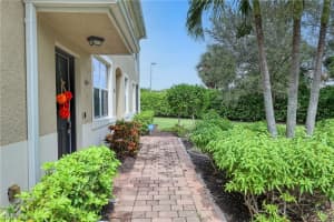 8531 Oakshade Circle, FORT MYERS, FL 33919 Sold 11/09/23