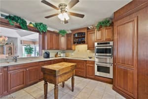 313 La Peninsula Boulevard, NAPLES, FL 34113 Sold 02/01/24