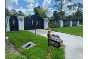 1890 Oakes Boulevard, Naples, FL 34119 - MLS#223069802