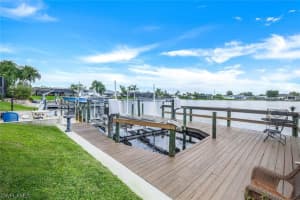 1840 Lakeview Boulevard, NORTH FORT MYERS, FL 33903 Sold 12/07/23