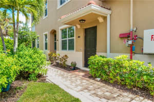 8551 Oakshade Circle, FORT MYERS, FL 33919 Sold 11/15/23