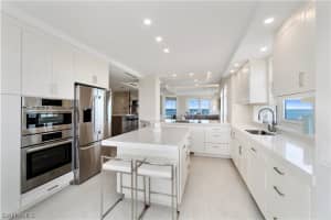 253 Barefoot Beach Boulevard, BONITA SPRINGS, FL 34134 Sold 03/15/24