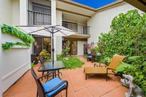 576 Retreat Drive, NAPLES, FL 34110 Sold 04/15/24