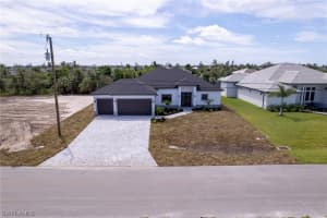 434 6th Street, Cape Coral, FL 33993 - MLS#223070950