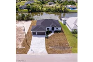434 6th Street, Cape Coral, FL 33993 - MLS#223070950