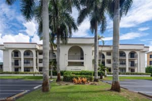 700 Valley Stream Drive, NAPLES, FL 34113 Sold 10/30/23