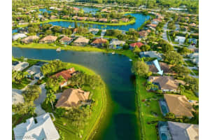 11004 Longshore Way, NAPLES, FL 34119 Sold 01/23/24