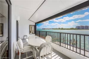 322 La Peninsula Boulevard, NAPLES, FL 34113 Sold 12/12/23