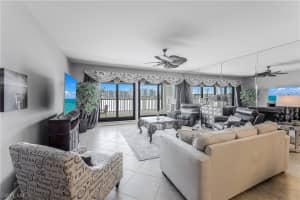 322 La Peninsula Boulevard, NAPLES, FL 34113 Sold 12/12/23