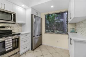 5250 Fox Hollow Drive, NAPLES, FL 34104 Sold 12/12/23