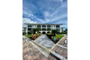 53 High Point Circle, NAPLES, FL 34103 Sold 08/15/24