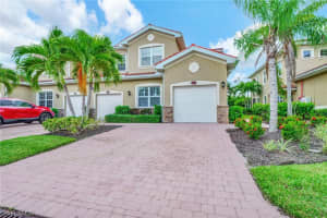 8501 Oakshade Circle, FORT MYERS, FL 33919 Sold 01/12/24