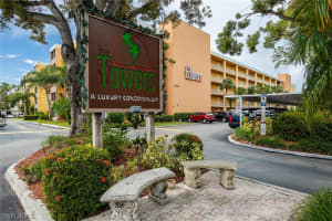 2366 Mall Drive, FORT MYERS, FL 33901 Sold 04/25/24