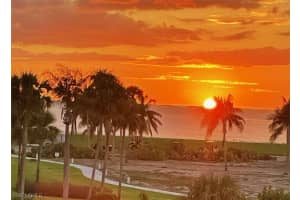 4451 Gulf Shore Boulevard, NAPLES, FL 34103 Sold 10/30/24