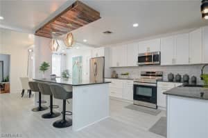 1463 Sandra Drive, FORT MYERS, FL 33901 Sold 11/30/23