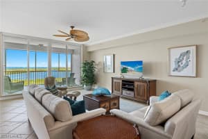 325 Dunes Boulevard, NAPLES, FL 34110 Sold 07/09/24