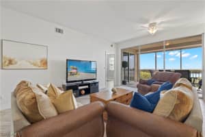 201 Vintage Bay Drive, MARCO ISLAND, FL 34145 Sold 08/29/24