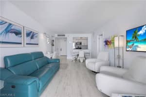 180 Seaview Court, MARCO ISLAND, FL 34145 Sold 04/30/24