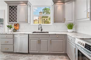 2797 1st Street, FORT MYERS, FL 33916 Sold 02/29/24