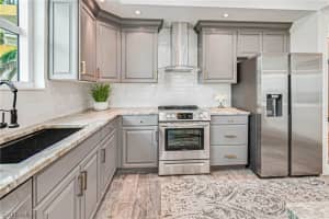 2797 1st Street, FORT MYERS, FL 33916 Sold 02/29/24