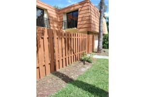 1724 Park Meadows Drive, FORT MYERS, FL 33907 Sold 02/07/24