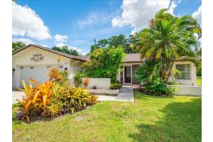 4517 Beechwood Lake Drive, NAPLES, FL 34112 Sold 11/15/23