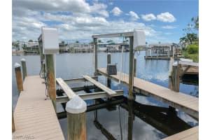 17521 Bryan Court, FORT MYERS BEACH, FL 33931 Sold 11/28/23
