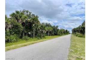XXX Everglades Blvd S, Naples, FL 34117 - MLS#223074174