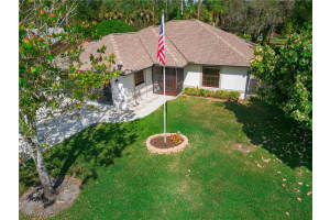 6039 Hollow Drive, NAPLES, FL 34112 Sold 12/07/23