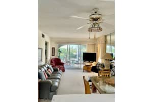 53 High Point Cir W 307, Naples