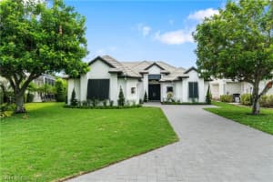807 Ashburton Drive, NAPLES, FL 34110 Sold 03/28/24