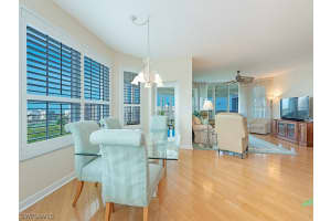325 Dunes Boulevard, NAPLES, FL 34110 Sold 11/27/23