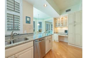 325 Dunes Boulevard, NAPLES, FL 34110 Sold 11/27/23