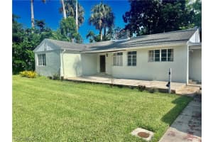 1429 Sandra Drive, FORT MYERS, FL 33901 Sold 12/05/23