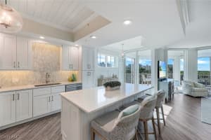 325 Dunes Boulevard, NAPLES, FL 34110 Sold 12/01/23