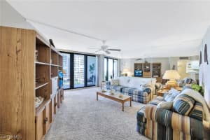 320 Seaview Court, MARCO ISLAND, FL 34145 Sold 07/29/24