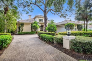999 Barcarmil Way, NAPLES, FL 34110 Sold 01/04/24