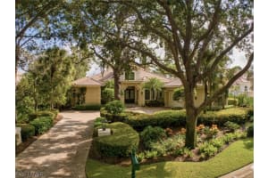 999 Barcarmil Way, NAPLES, FL 34110 Sold 01/04/24