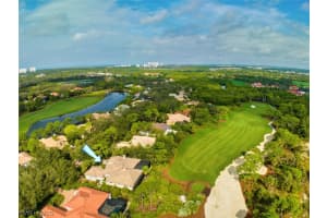 999 Barcarmil Way, NAPLES, FL 34110 Sold 01/04/24