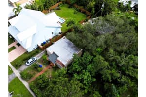 1522 Poinciana Avenue, FORT MYERS, FL 33901 Sold 09/30/24