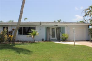 32 Fairview Boulevard, FORT MYERS BEACH, FL 33931 Sold 05/03/24