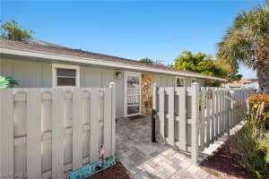 4262 Island Circle, FORT MYERS, FL 33919 Sold 12/05/23