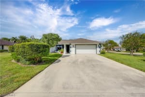 1519 Ivygate Lane, NAPLES, FL 34105 Sold 03/11/24