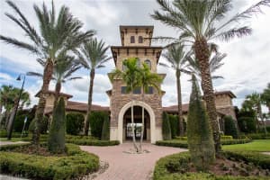 9309 Glenforest Drive, NAPLES, FL 34120 Sold 12/06/23