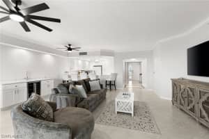 325 Dunes Boulevard, NAPLES, FL 34110 Sold 07/08/24